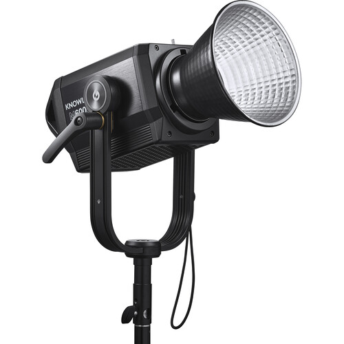 Knowled M600D – מנורת LED בטמפרטורת אור יום (Daylight 5600K) מבית Godox 